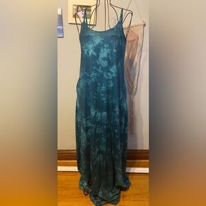 New medium Amazon dress